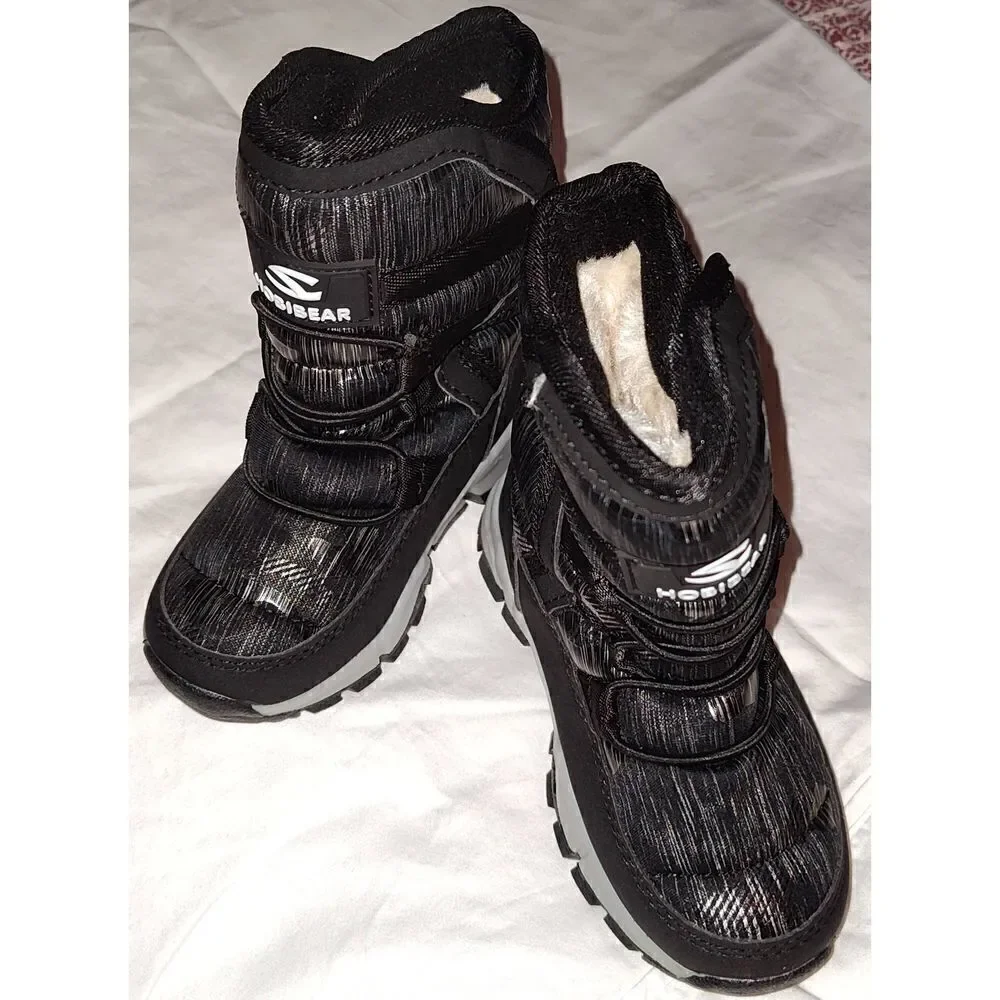 New HOBIBEAR BOY/GIRL SNOW BOOTS BLACK/GRAY CAMOUFLAGE FAUX FUR LINED US SIZE 9.